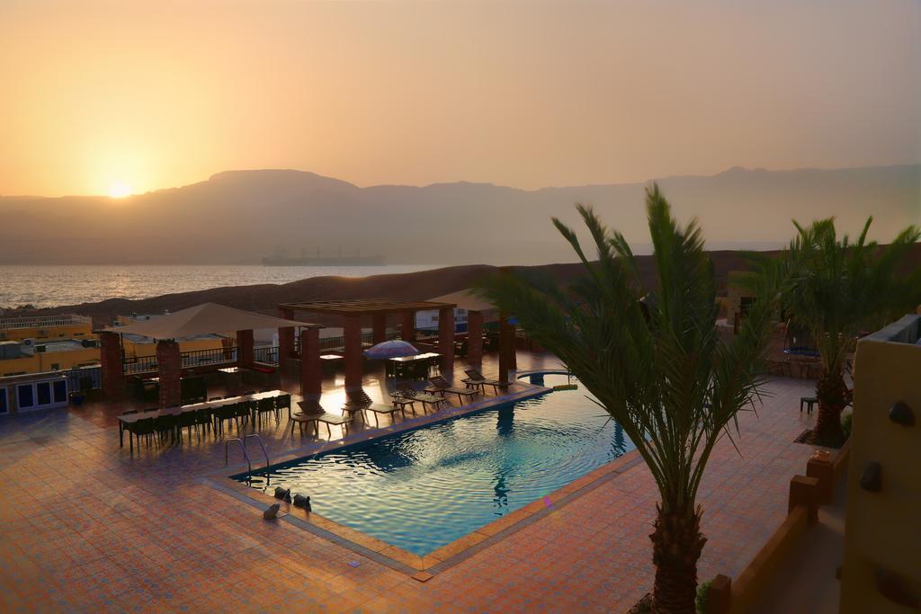 Bait Alaqaba Resort Aqaba Bagian luar foto